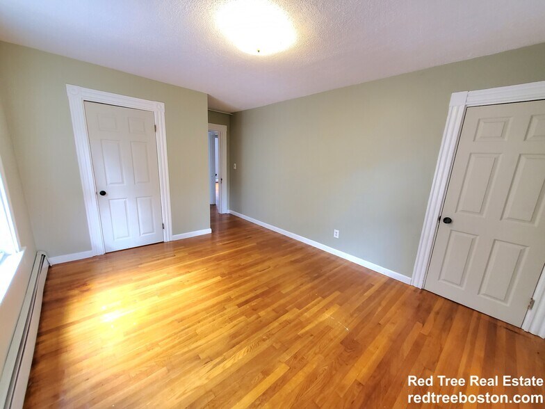 Building Photo - 7 High St Pl