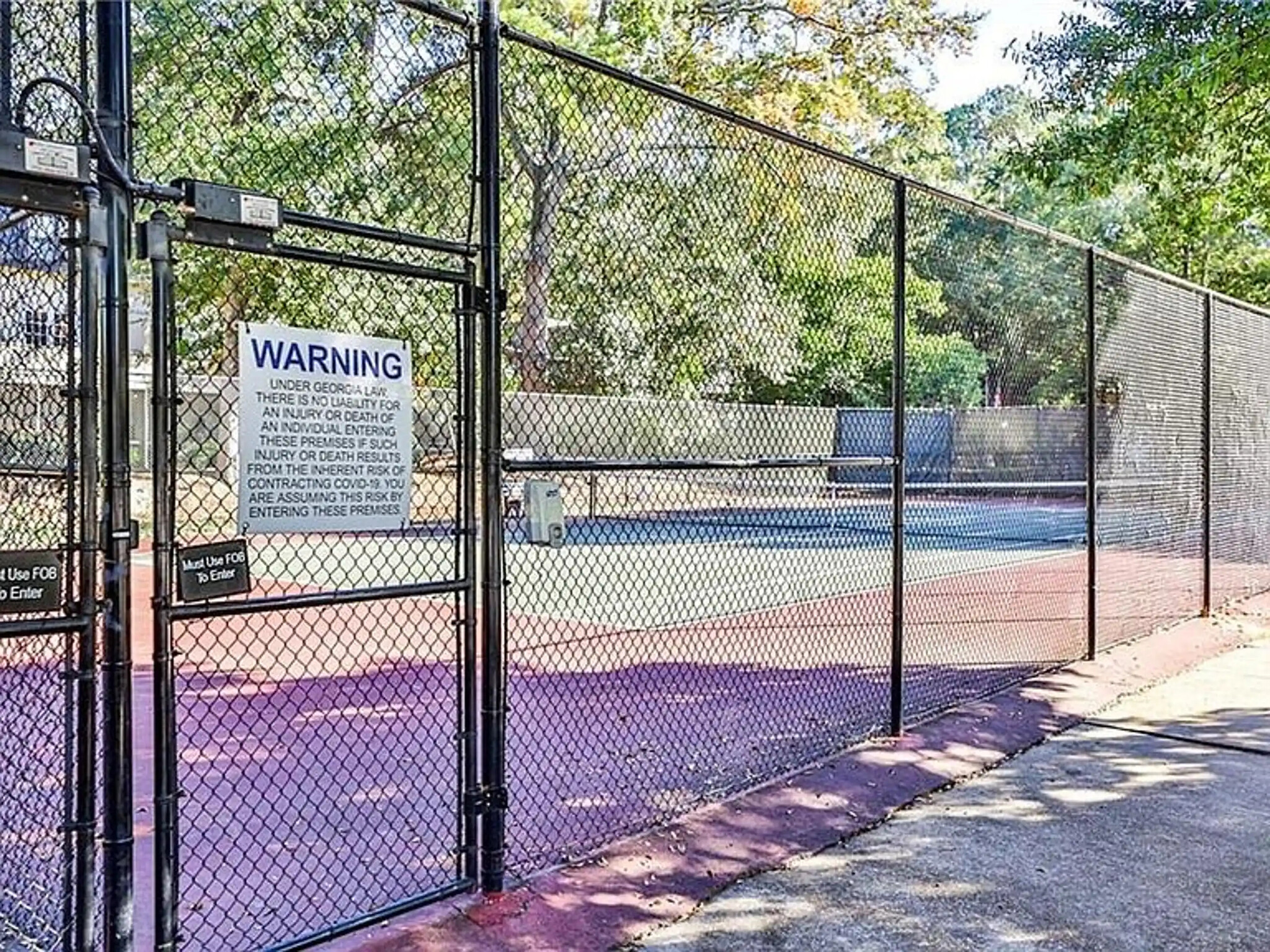 Tennis Court (1of3) - 132 Lablanc Way NW