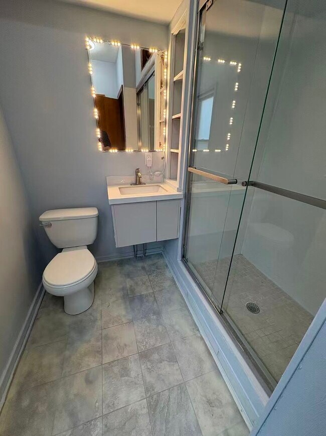 Building Photo - 11 Arch St