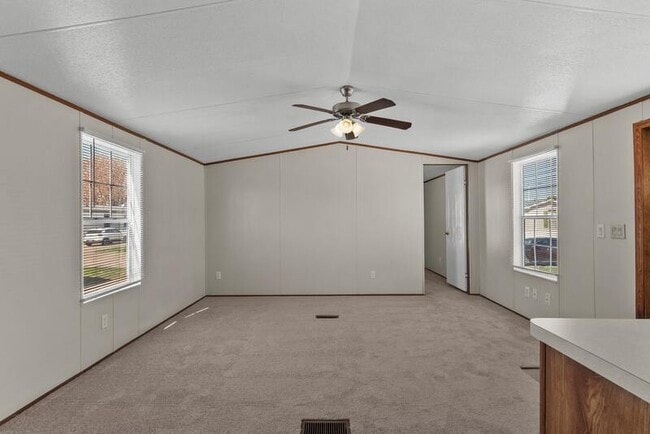 Building Photo - 2012 St Thomas