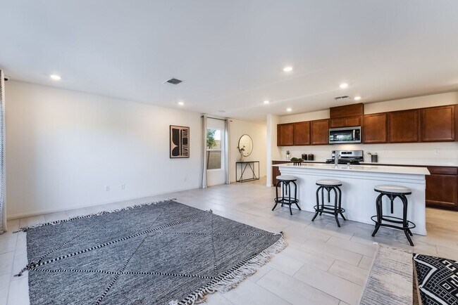 Building Photo - Be the first to live in this brand-new expansive two-story former model home!