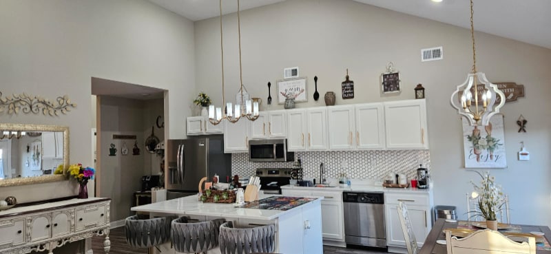 Building Photo - 206 New Iris Ln