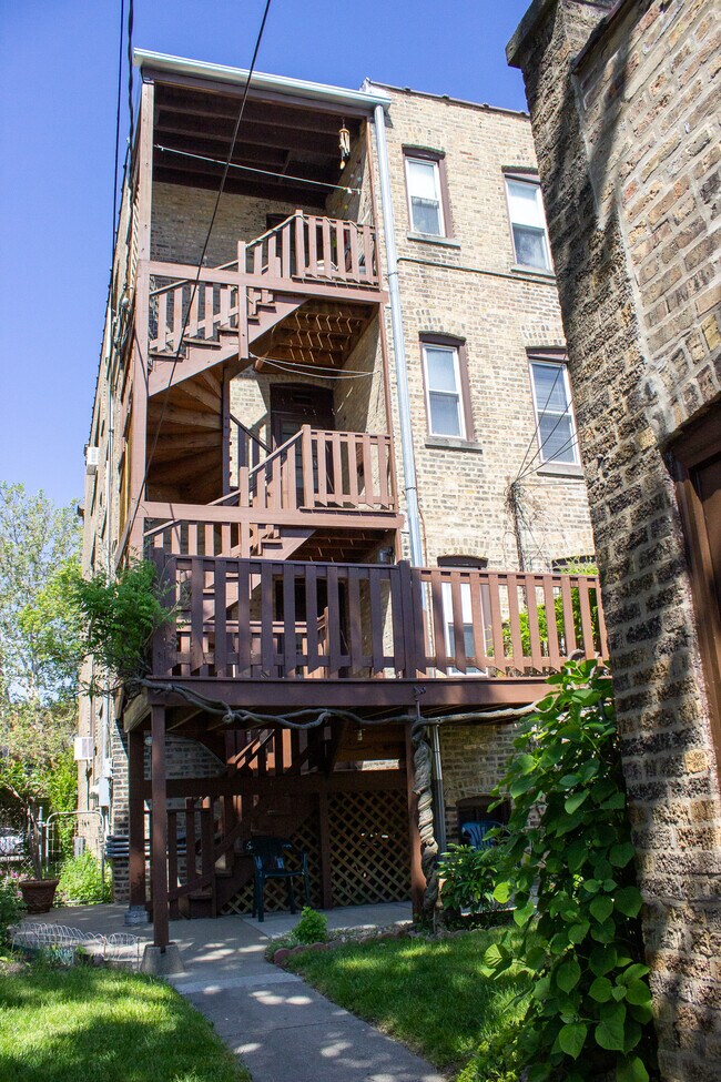 Building Photo - 5435 N Kimball Ave