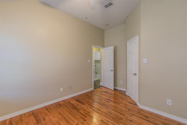 Building Photo - 734 Parkford Ln