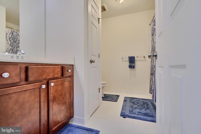 Building Photo - 7863 River Rock Way