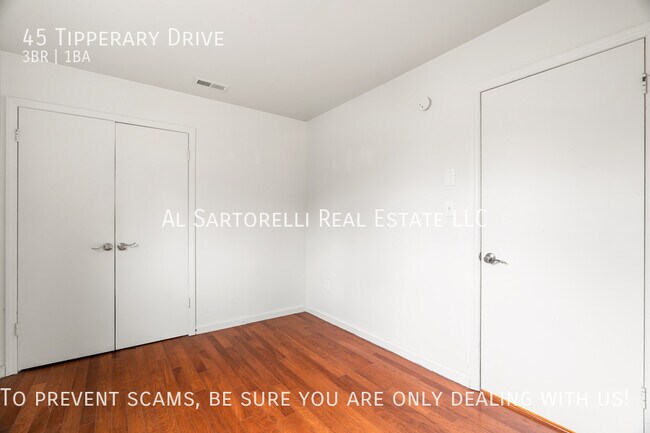 Building Photo - 45 Tipperary Dr