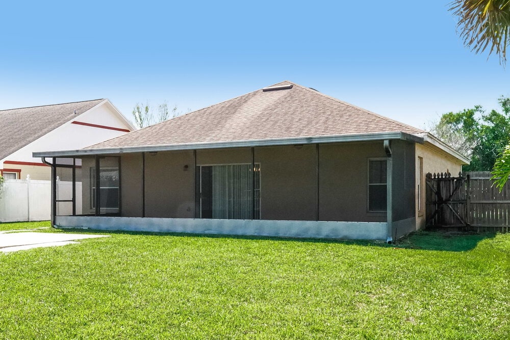 Building Photo - 1917 Excalibur Dr