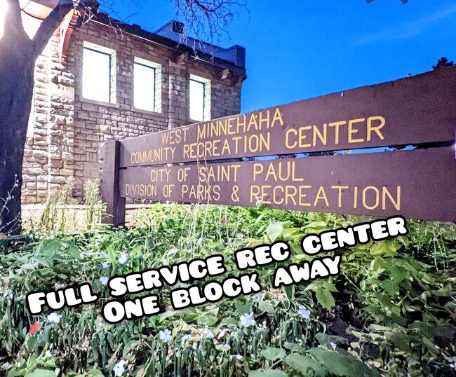 Building Photo - 609 Van Buren Ave