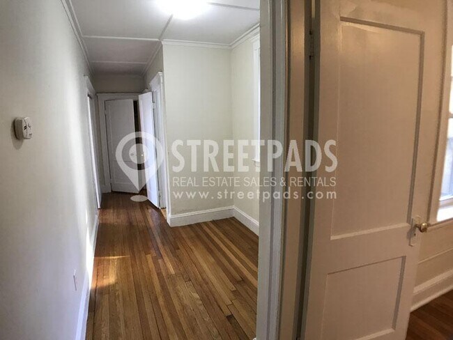 Building Photo - 1 bedroom in Boston MA 02215