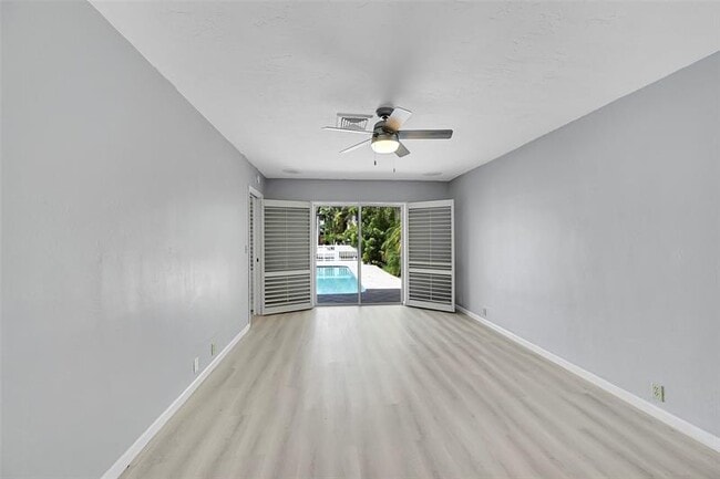 Building Photo - 681 Marine Dr