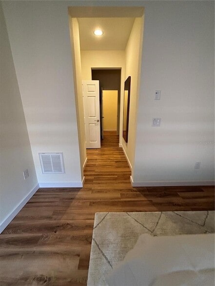 Building Photo - 5235 NW 33rd Pl