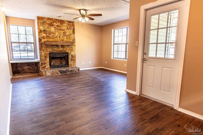 Building Photo - 6242 Ridgegate Cir