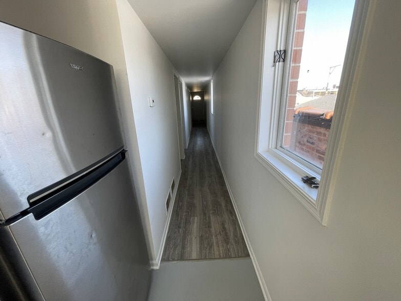 Building Photo - 2448 W Grenshaw St