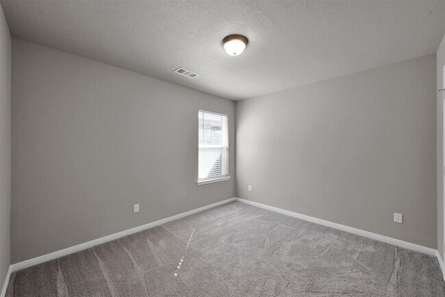 Building Photo - 14367 N Summerchase Cir