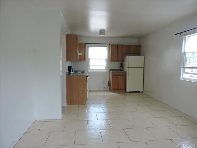 Building Photo - 235 Fieldmere St