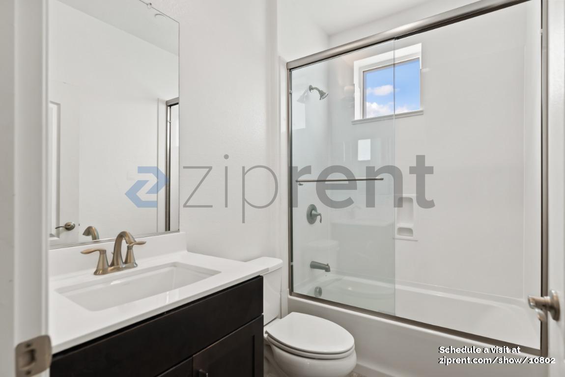 Building Photo - 5533 Great Oaks Pky