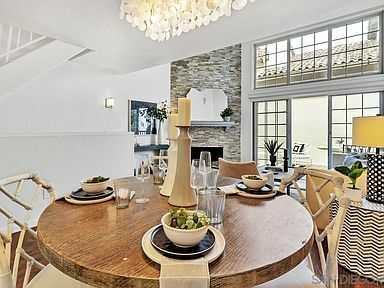 Building Photo - 8696 Villa La Jolla Dr