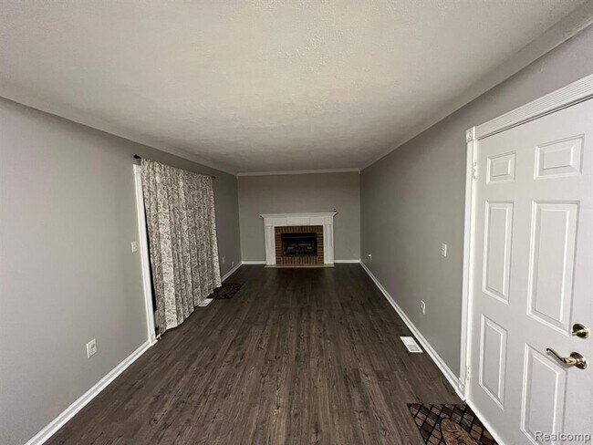 Building Photo - 13858 Arnold Dr