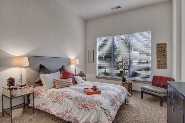 Building Photo - The Residence at the COR