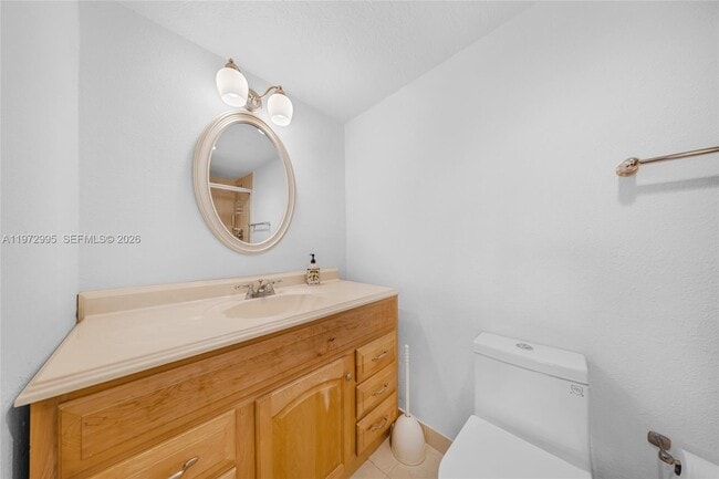 Building Photo - 1825 S Ocean Dr