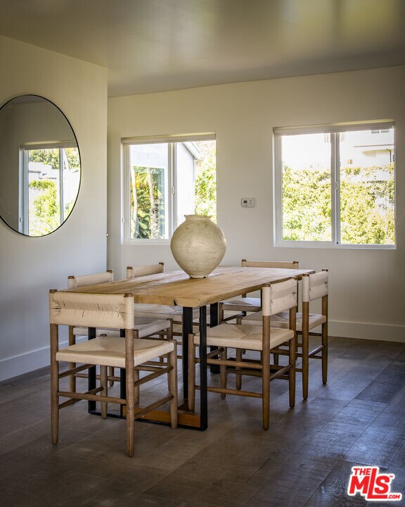 Building Photo - 2370 San Marco Dr