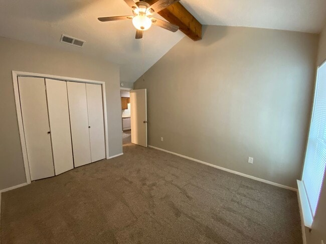 Building Photo - 1 bed 1 bath unit for rent in Dallas!
