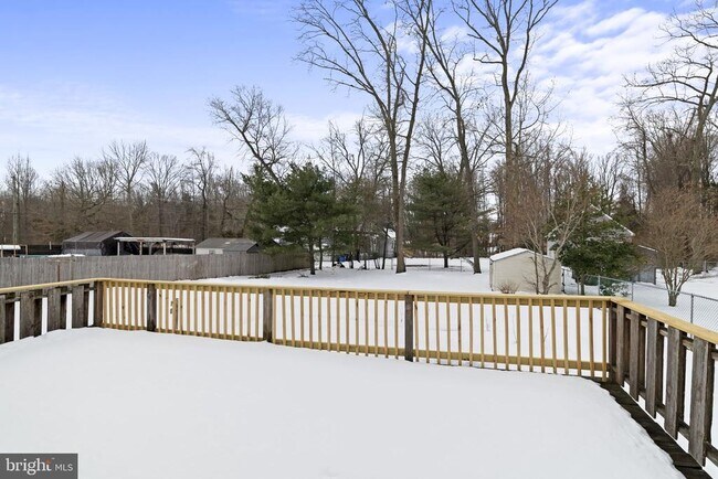 Building Photo - 395 Montgomery Dr