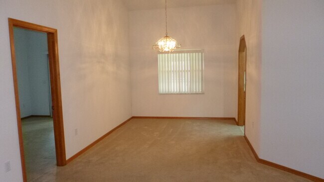 Building Photo - 2206 Deata Ct