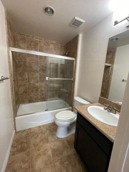 Building Photo - 5842 Harold Way