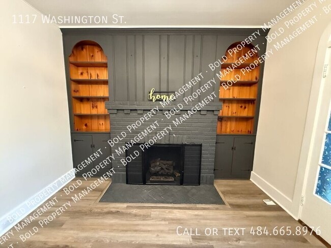 Building Photo - 1117 Washington St