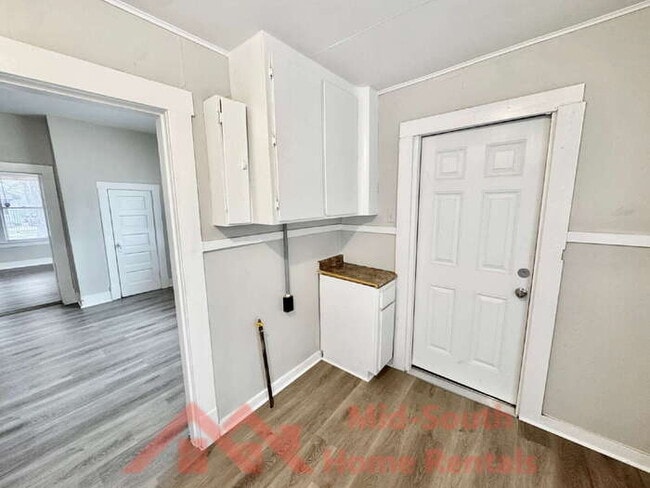 Building Photo - 3592 Vivia Ave