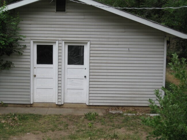 Building Photo - 1117 Remington St