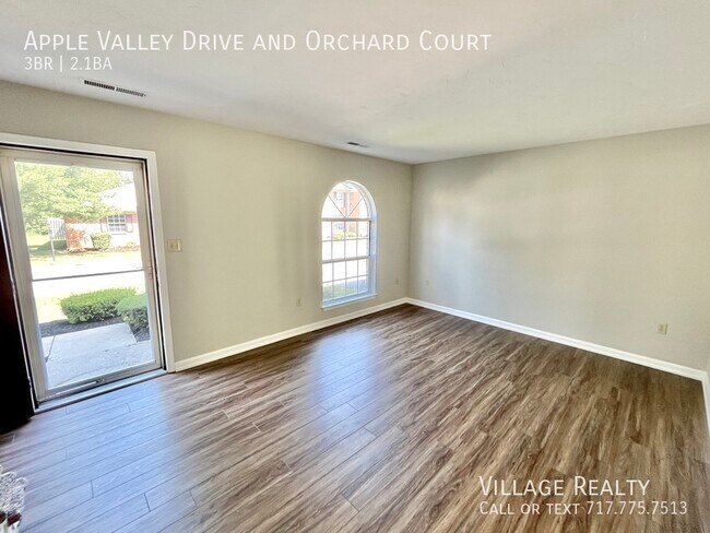 Building Photo - 710 Apple Valley Dr