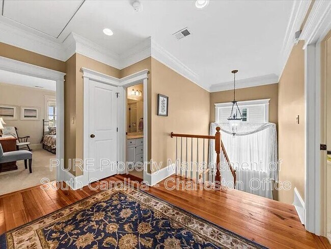 Building Photo - 1597 Rivertowne Country Club Dr