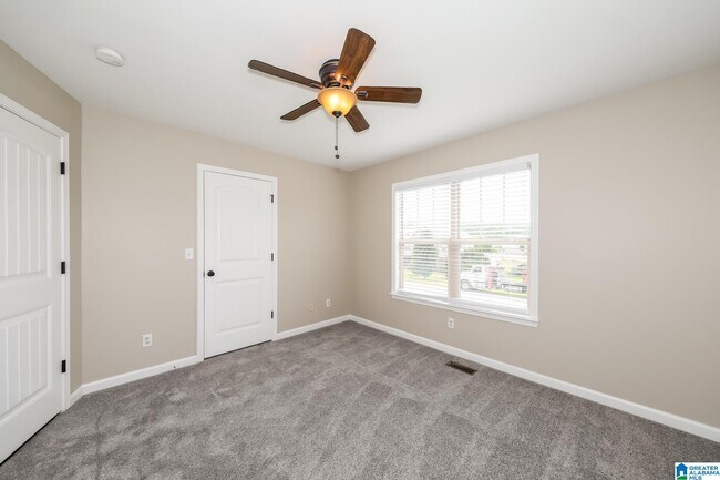 Building Photo - 725 Starlite Dr