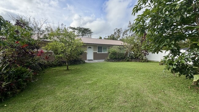 Building Photo - 16-2063-2063 Pearl Dr