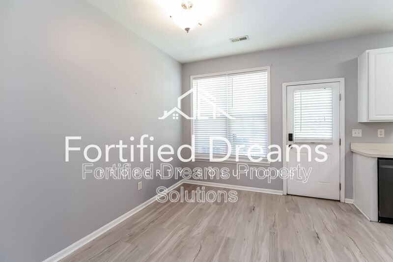 Building Photo - 4934 Sunset Ridge Ct