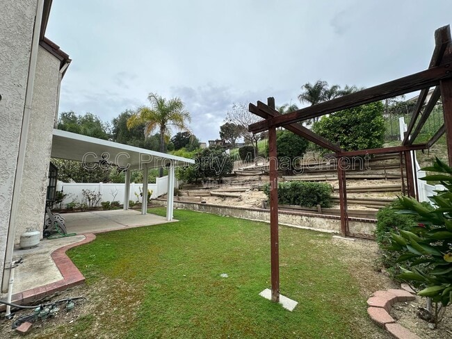 Building Photo - 2580 Cottonwood Trail