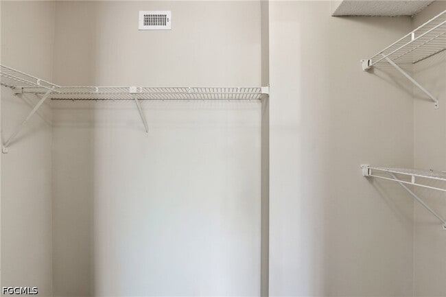 Building Photo - 13605 Eagle Ridge Dr
