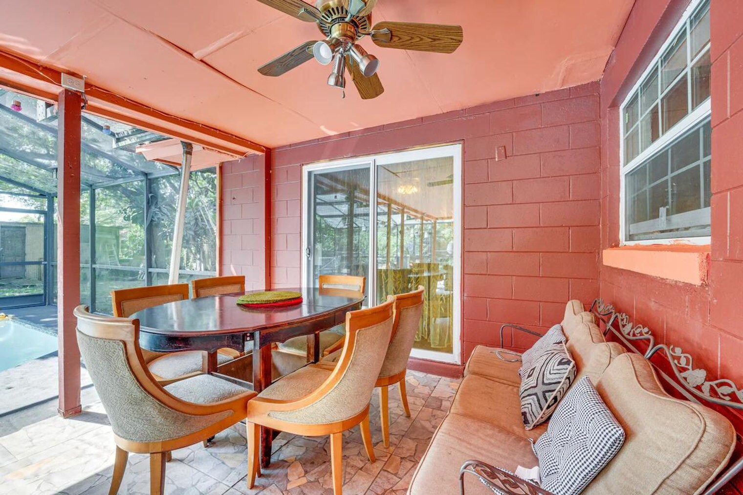 Building Photo - 281 W 18th St