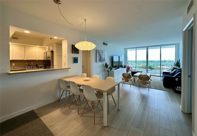 Building Photo - 5600 Collins Ave