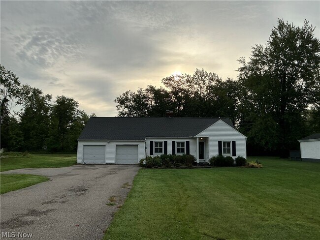 Building Photo - 3653 Brainard Rd