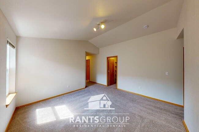 Building Photo - 4108 Alabaster St SE