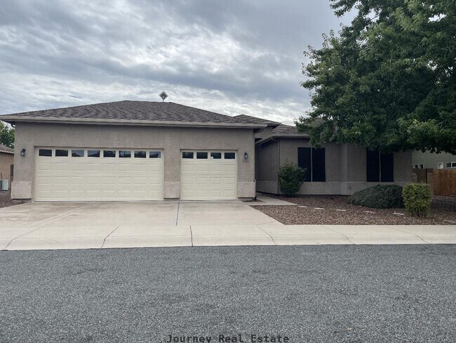 Primary Photo - 5433 N Pierce Ln