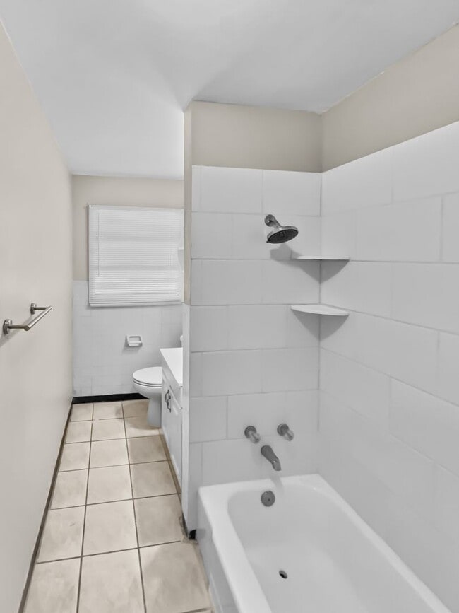 Building Photo - Charming 3-Bedroom Home in Desirable Fort Worth Neighborhood