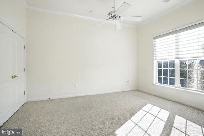 Building Photo - 12180 Abington Hall Pl