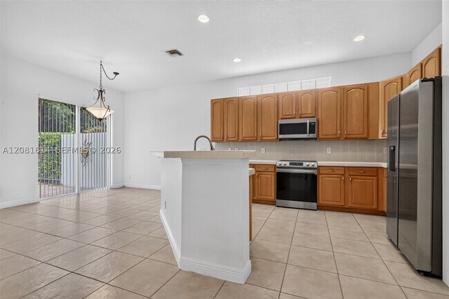 Building Photo - 5659 Via De La Plata Cir