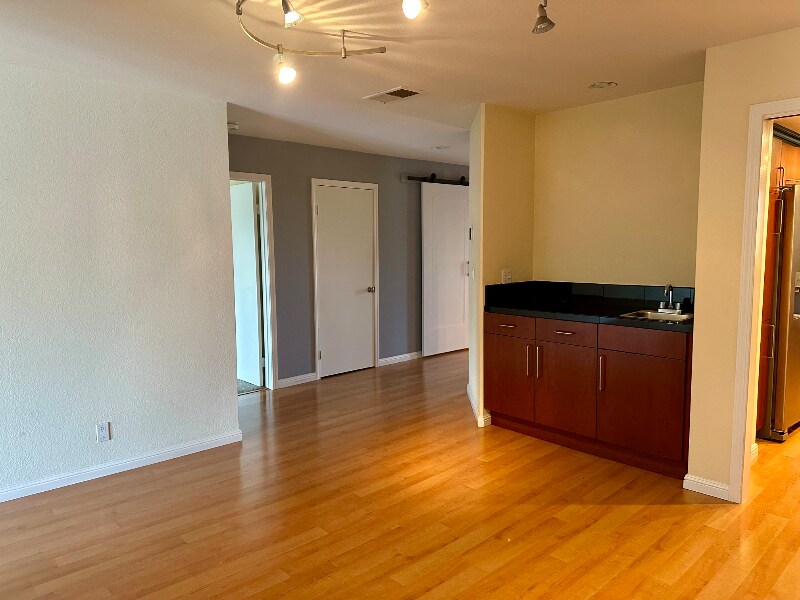 Building Photo - 1676 San Miguel Dr