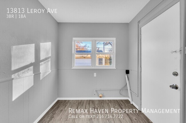 Building Photo - 13813 Leroy Ave