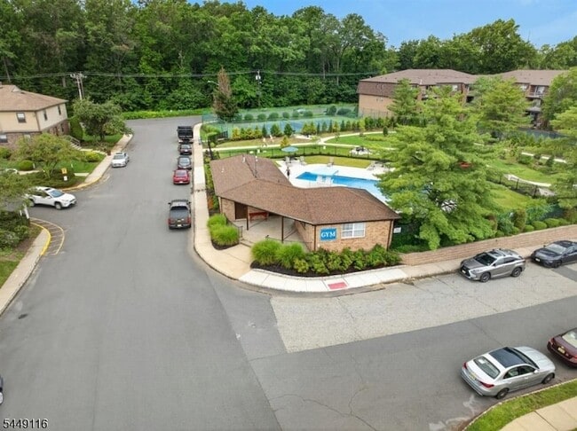 Building Photo - 94 Beverly Hl Ter